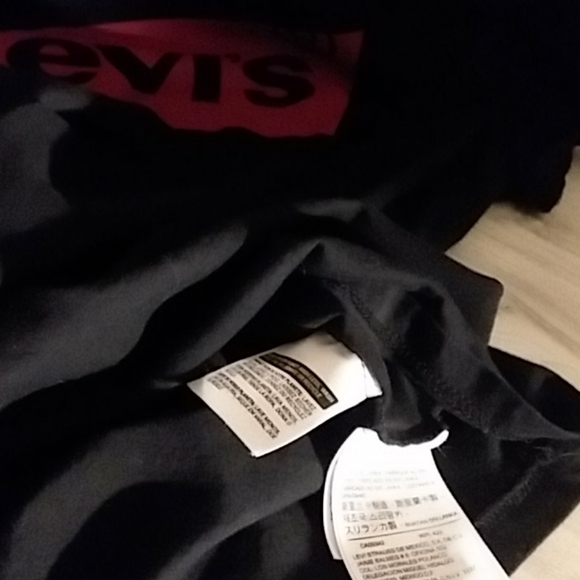 Levi's Logo Tee - Picture 6 of 9